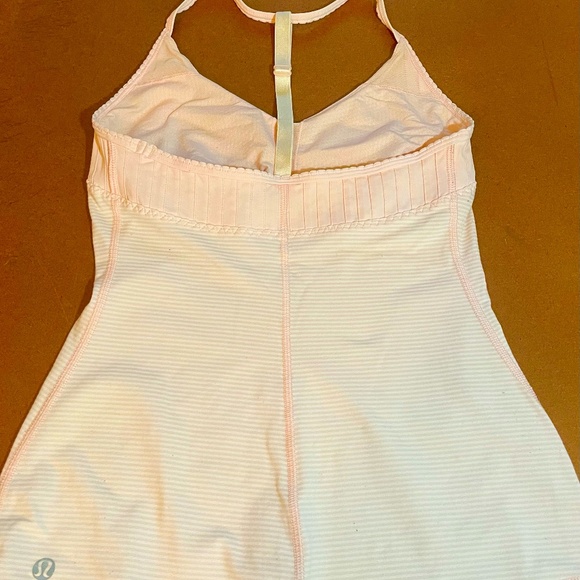 lululemon Tank - Picture 1 of 1